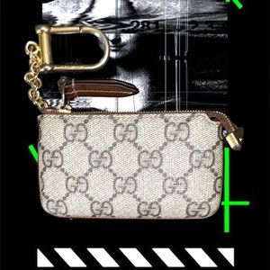 GUCCI GG Supreme Monogram Key Pouch Case (Beige/Ebony)
